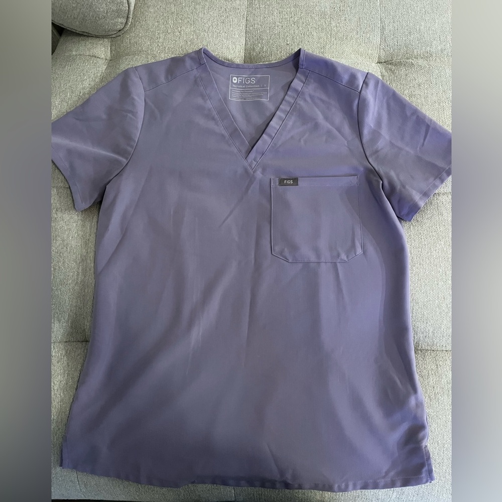 Women’s Figs Lavender Dew Scrubs Set